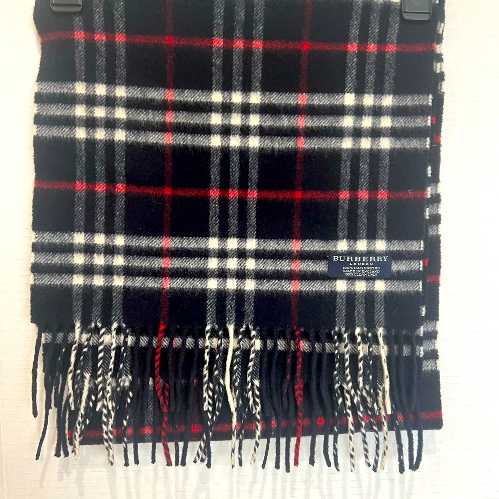 Burberry Winter Plaid Check 100% Cashmere Scarf EUC